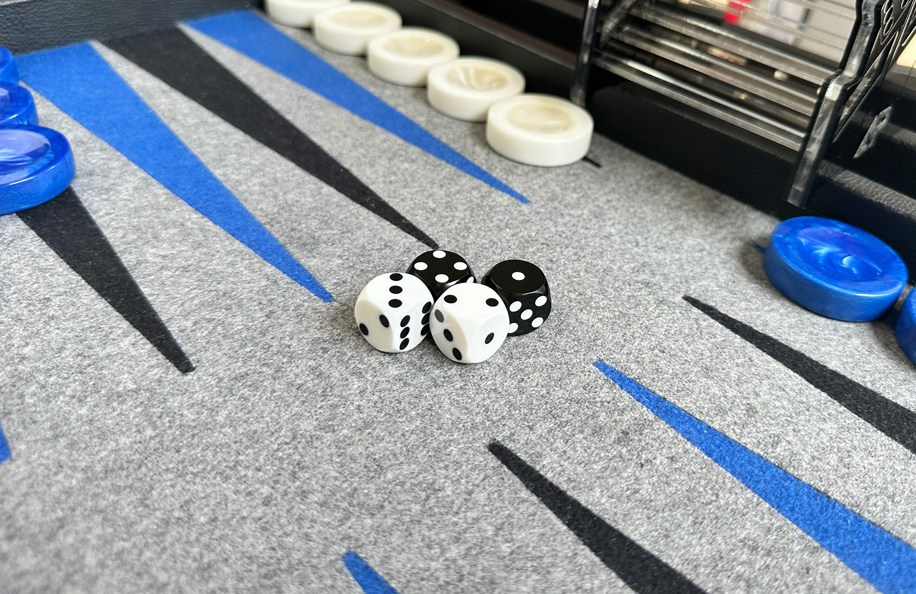 Backgammon Precision Dice – 16mm, 5/8 Inch, White and Black Opaque, 2 Pair